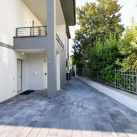 ヴィラ Mgh Luxury - Celeste デセンツァーノ・デル・ガルダ