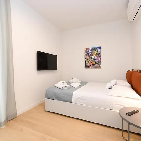 Mgh Luxury - Celeste デセンツァーノ・デル・ガルダ